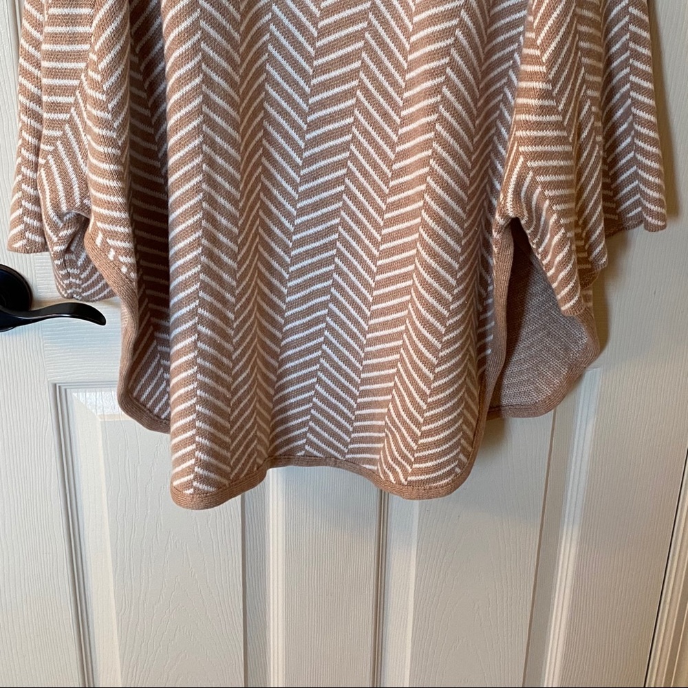 LOFT Knit Poncho,Style Sweater - NEW! - Picture 5 of 8